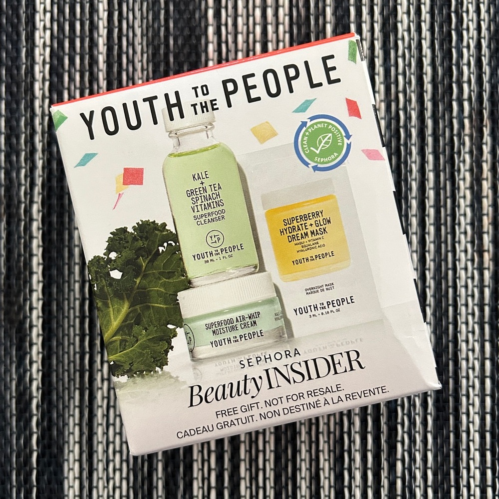 Youth to the People - Sephora Beauty Insider Birthday Set